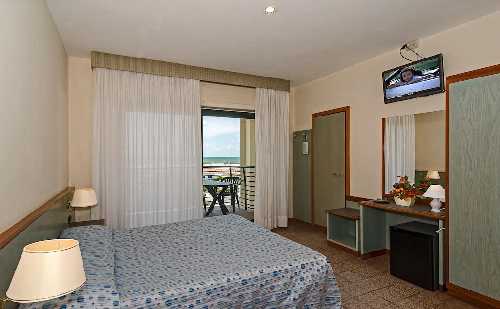 Hotel Paris Lido di Camaiore Exteriör bild